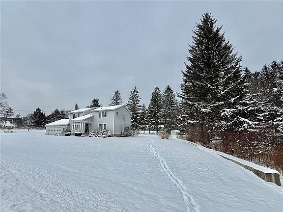 3rd image of 117 Crestview Ln