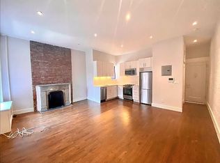 210 W 83rd St APT 3R, New York, NY 10024