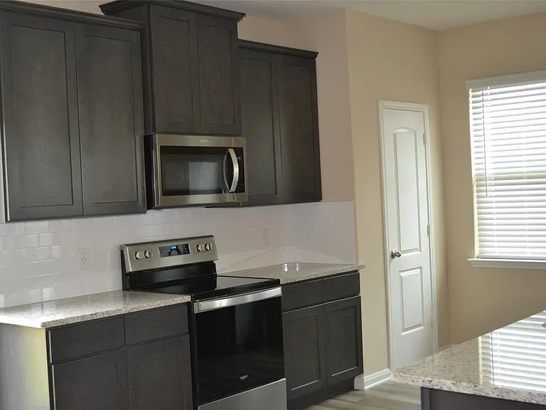 324 Wandering Stream Way — Photo 4