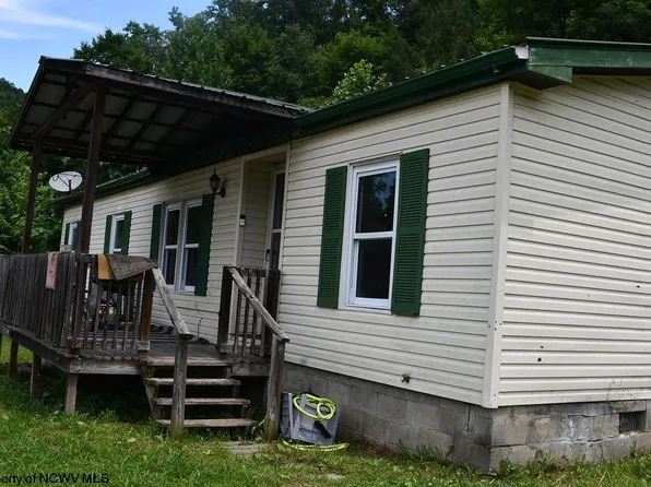 7105 & 7177 Price Branch Rd, Danville, WV 25053