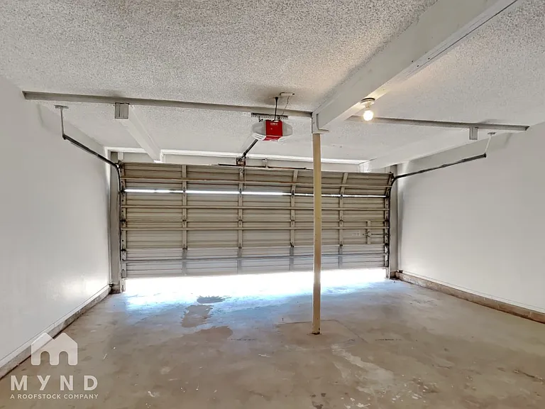 3256 63rd St — Photo 25