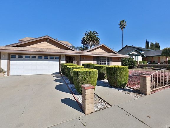 3rd image of 14971 Ashwood Ln