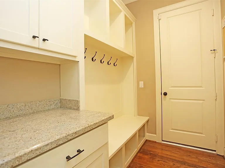 1611 Wakefield Dr — Photo 26