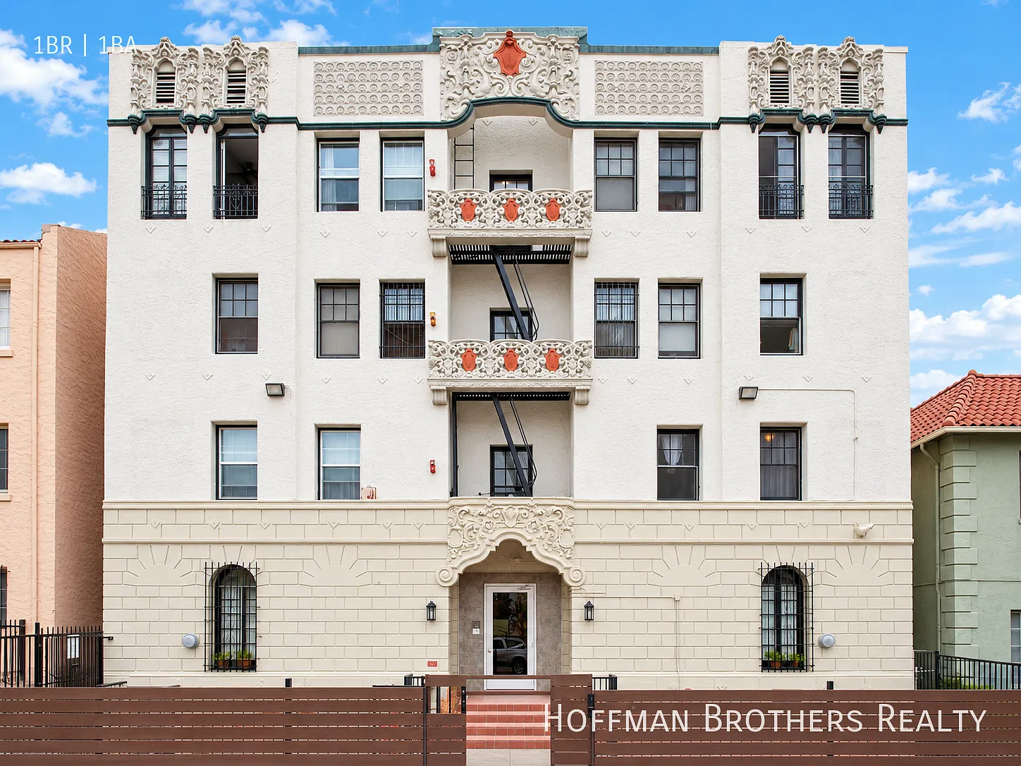 1 Month Free! Spacious 1br With Secured Entry, Appliances & On-Site Laundry! — Photo 3
