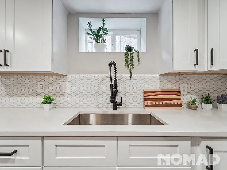 3338 N Steele St — Photo 7