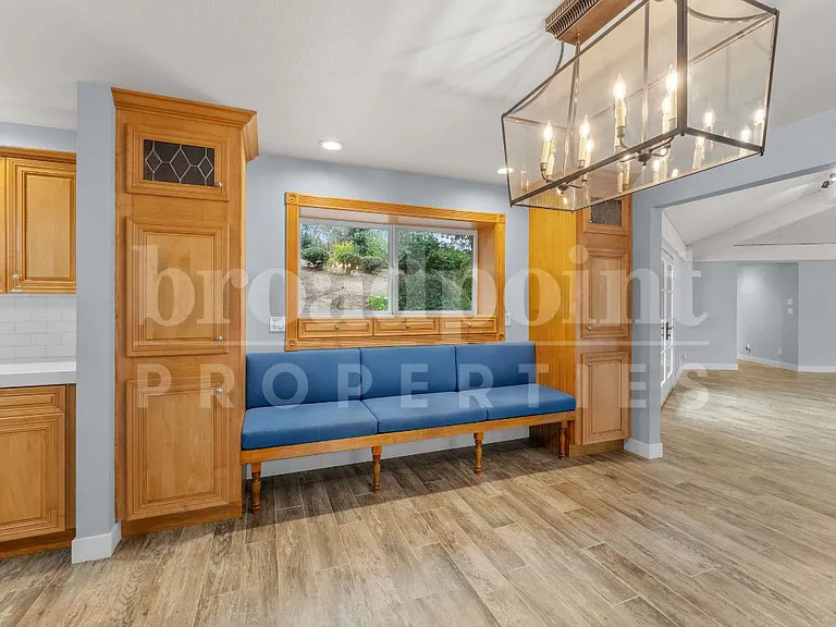 2113 Sleepy Hollow Rd — Photo 10