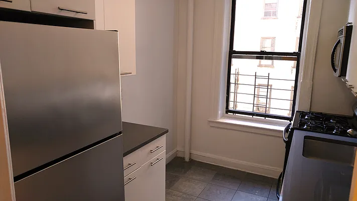 Rented by FirstService Realty (legacy) | media 21
