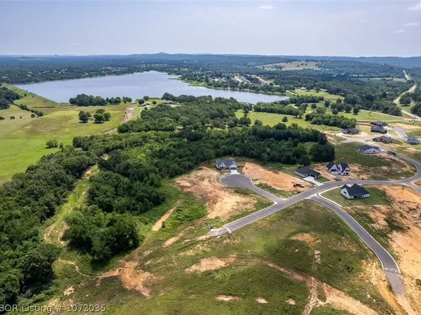 1121 Twisted Oak Way, Greenwood, AR 72936