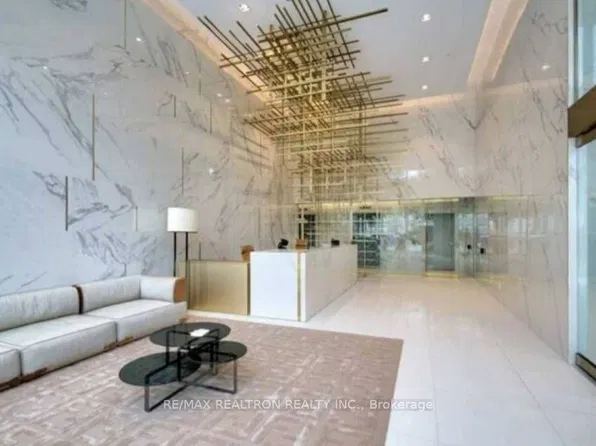 85 Wood St, Toronto, ON