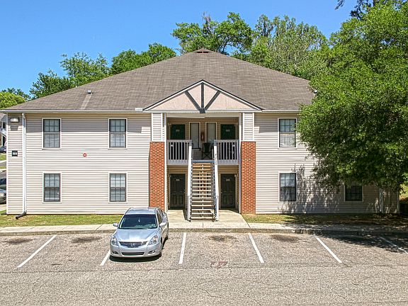 3 Bedroom Building Exterior