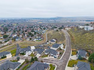 182 Meadow Hills Dr, Richland, WA