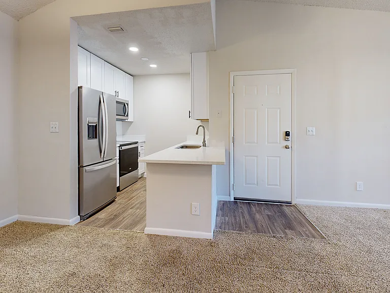 Altamira Place Apartment Homes — Photo 101