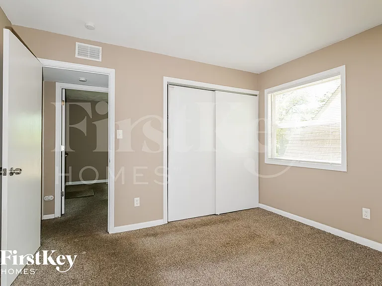 2787 Dawnview Dr — Photo 9