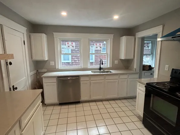 14 Prospect St #1, Watertown, MA 02472