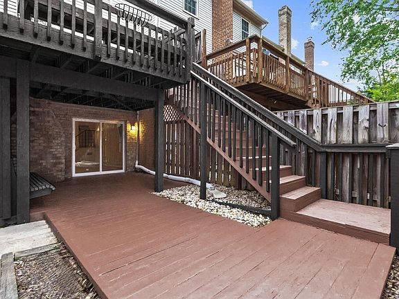 Exit from walkout lower level onto deck!