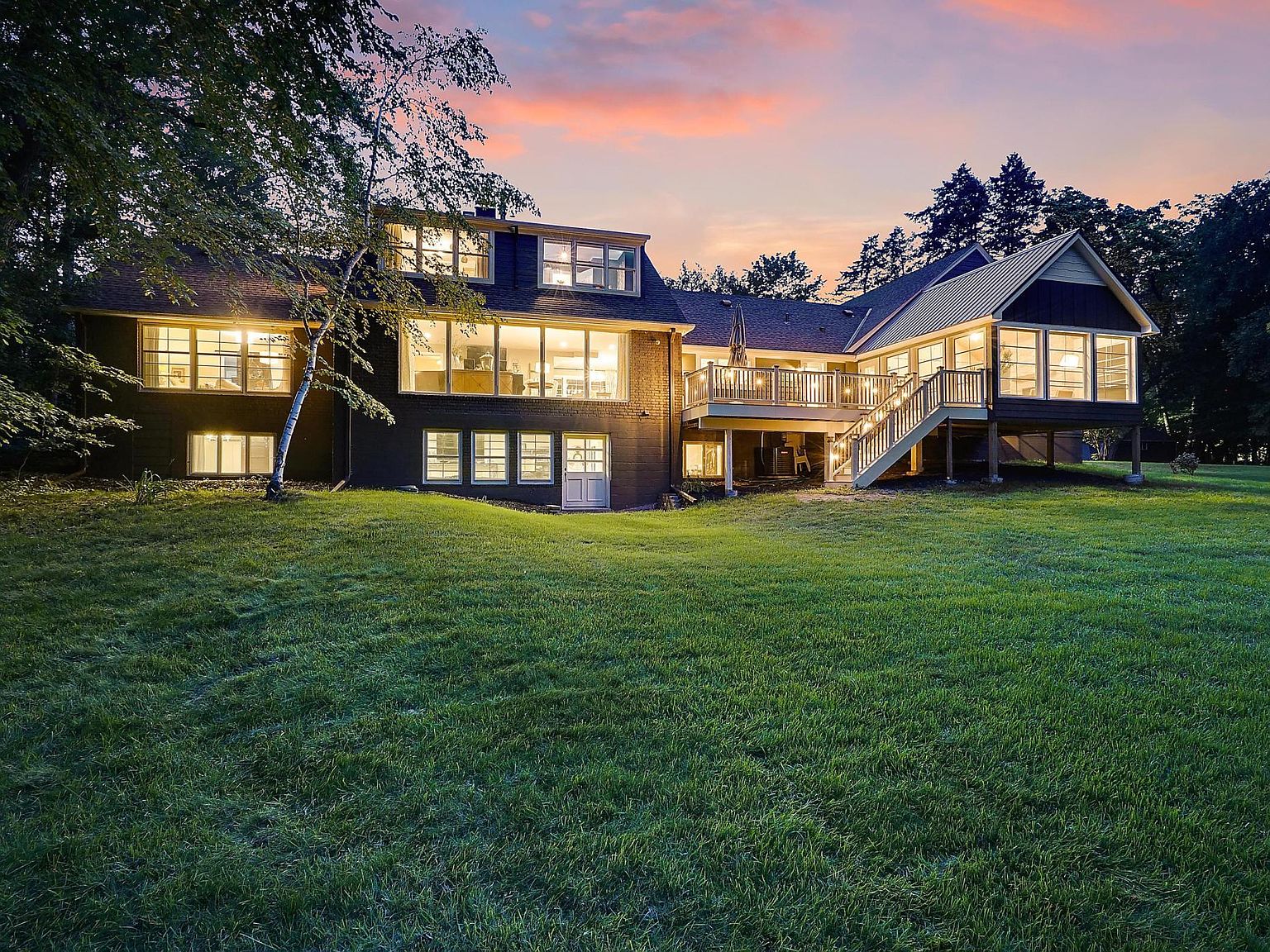 3845 Honeysuckle Rd, Deephaven, MN 55391 MLS 6415541 Zillow