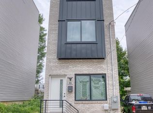 1823 N Marston St, Philadelphia, PA 19121