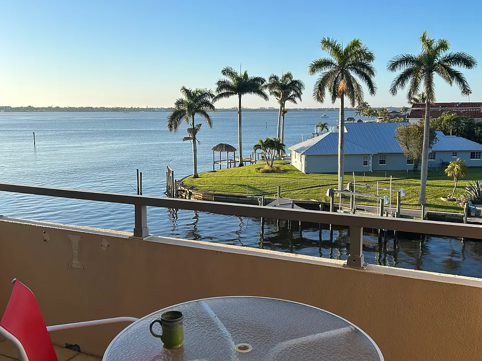 1766 Cape Coral Pkwy E #302