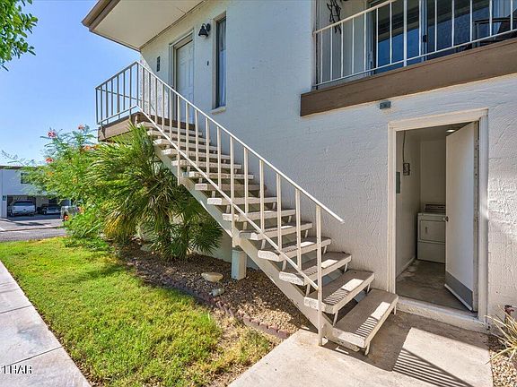 3rd image of 1782 Los Lagos Dr Unit D