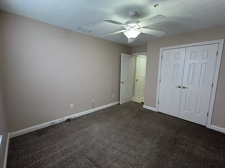 1473 Frontier Dr — Photo 3