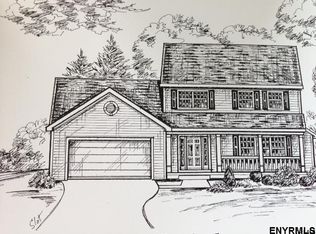 27 Kelly Ln, Halfmoon, NY 12065