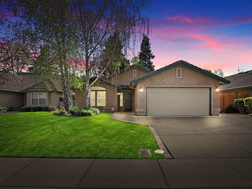 1st image of 224 Dunsmuir Dr