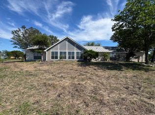 375 Trail Dust Ln, Marion, TX 78124