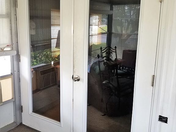5th image of 258 Taho Cir