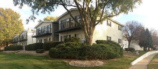 Unit 4, upper level, second building