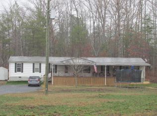 1689 Carters Rd, Chatsworth, GA 30705