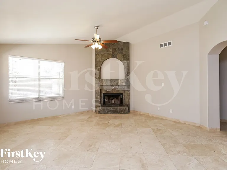 1831 W Wildhorse Dr — Photo 6