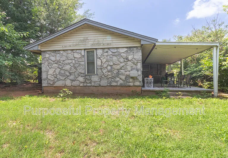9317 NE Sherwell Dr — Photo 23