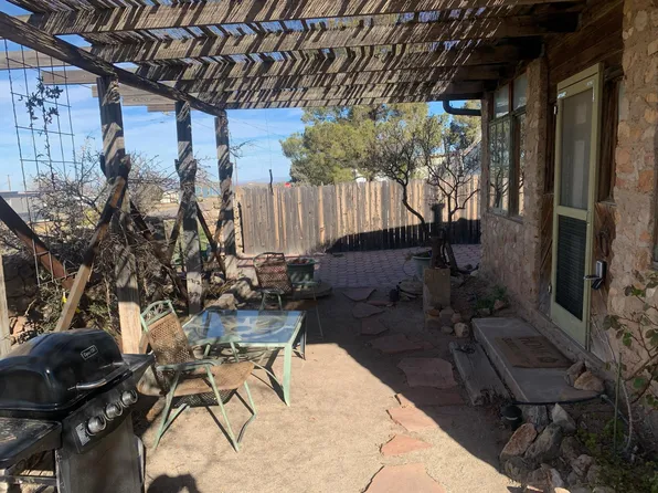 16115 Old Organ Main St, Organ, NM 88052