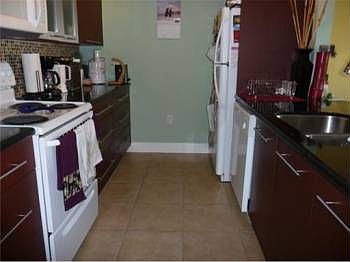 4th image of 16494 NE 27th Pl