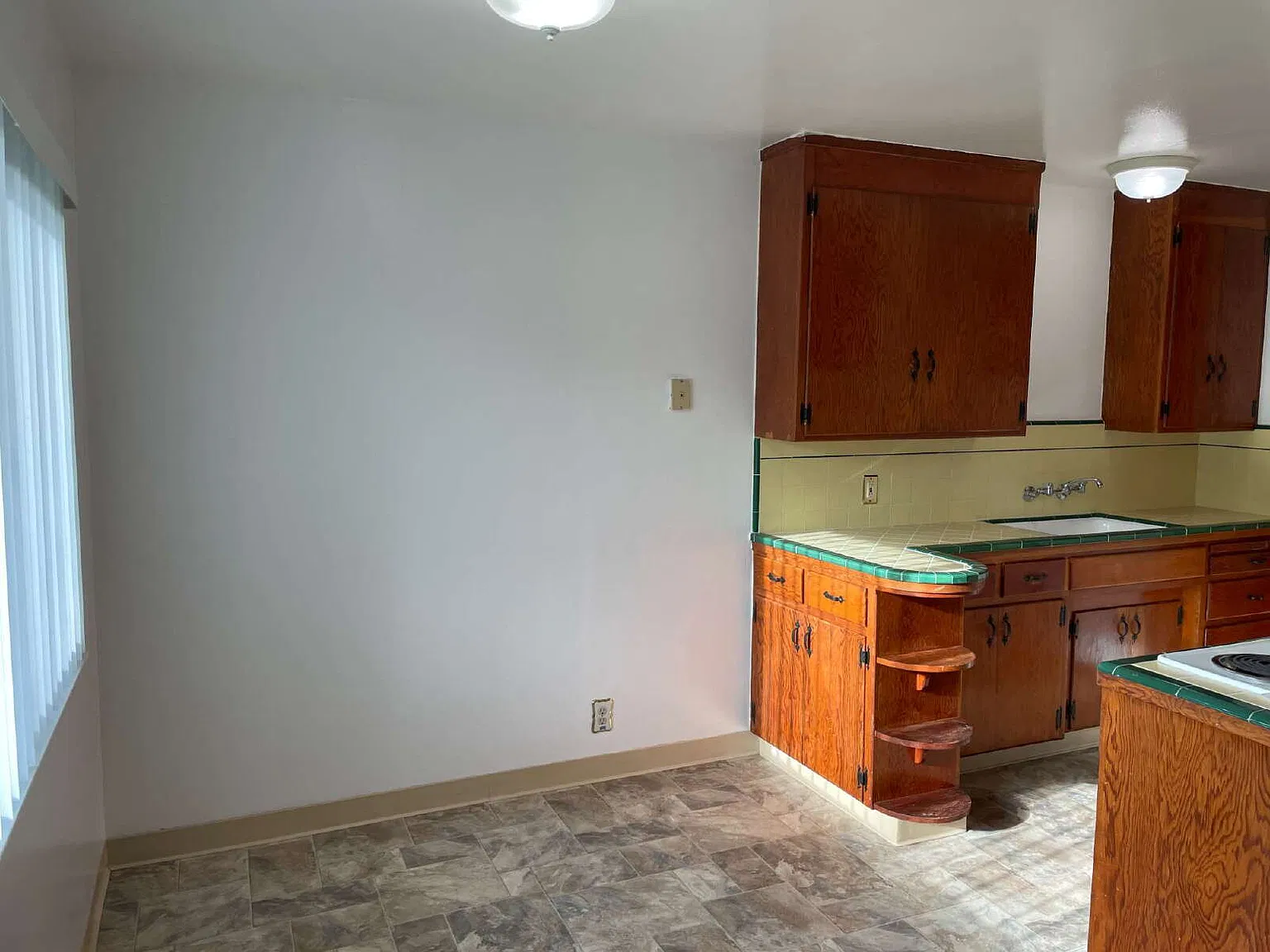 Great West San Jose Apartment — Photo 4
