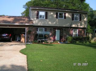 608 Robens Rd, Virginia Beach, VA 23452