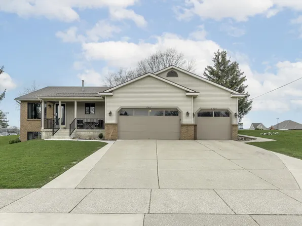 8409-8411 Woodruff Dr SW, Byron Center, MI 49315