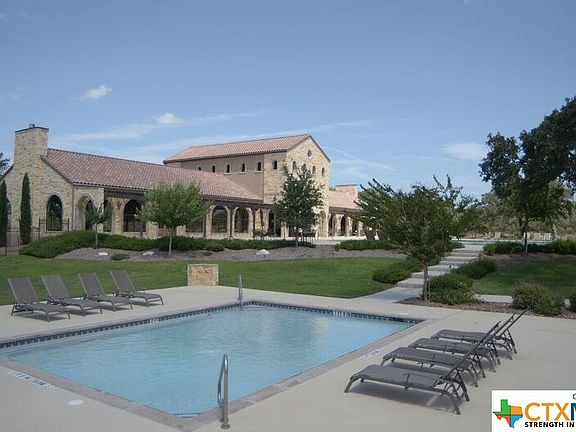 5th image of 1179 E Barberry Way