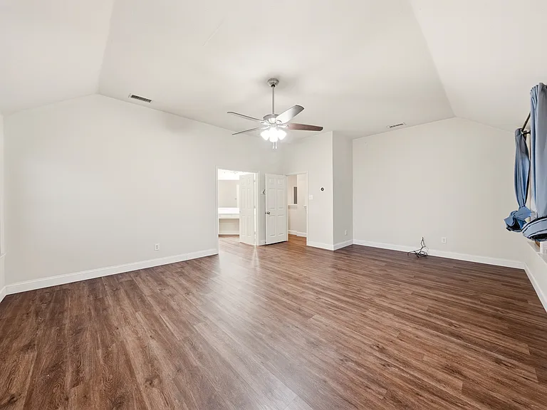 6305 Hilltop Dr — Photo 10