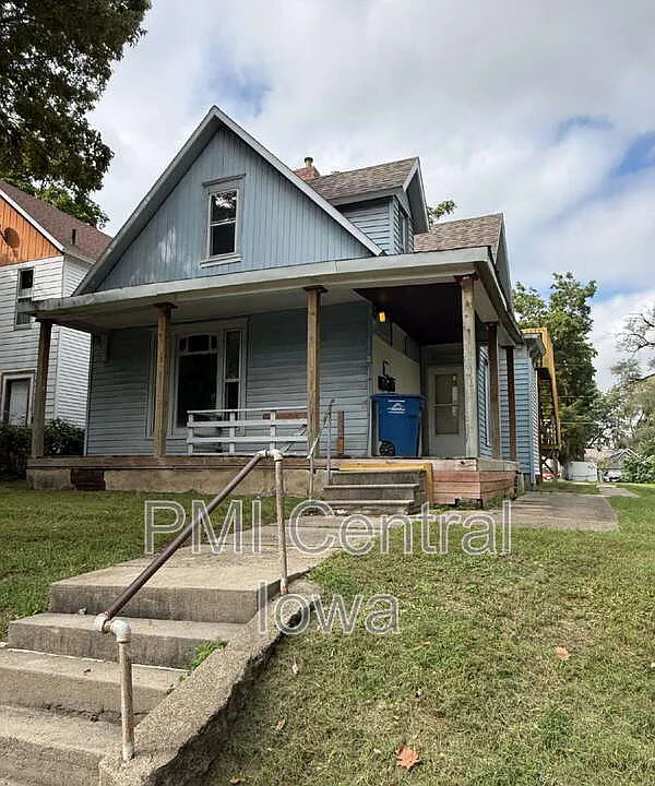 1706 E Walnut St #2