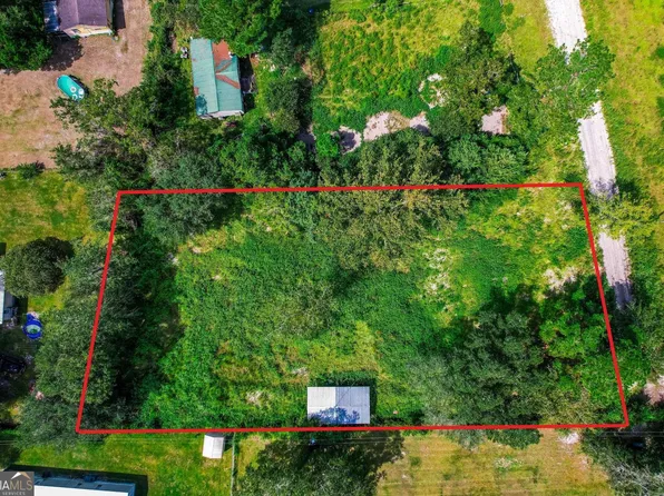 462 Pinehurst Dr, Folkston, GA 31537