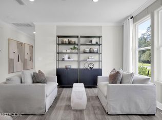 3498 Americana Dr, Green Cove Springs, FL 32043