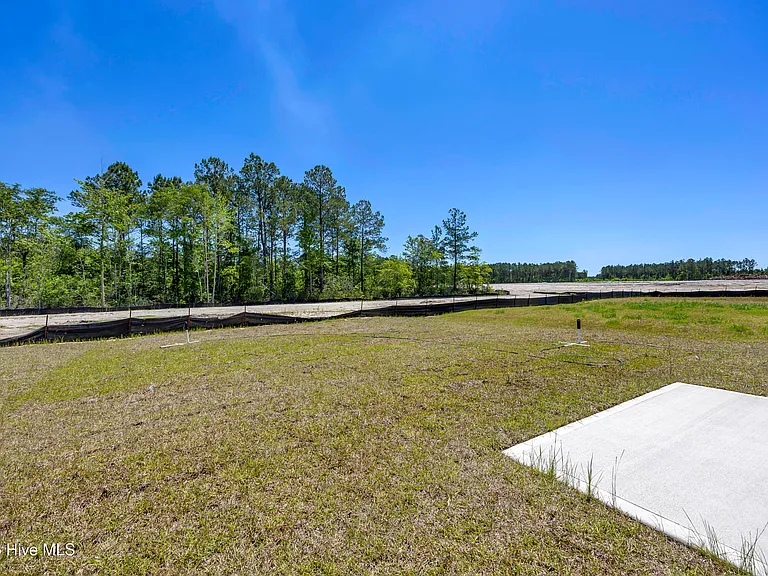 1095 Hanson Dr — Photo 27