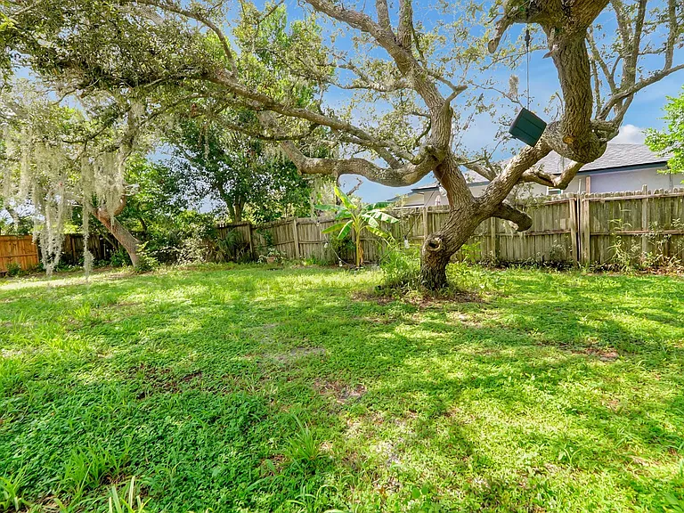 5212 Abelia Dr — Photo 31