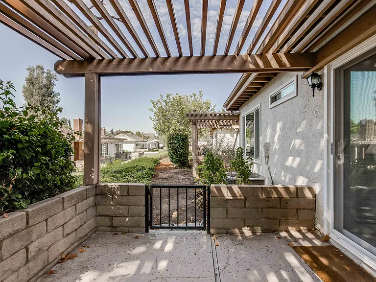 1062 Marina Dr — Photo 18