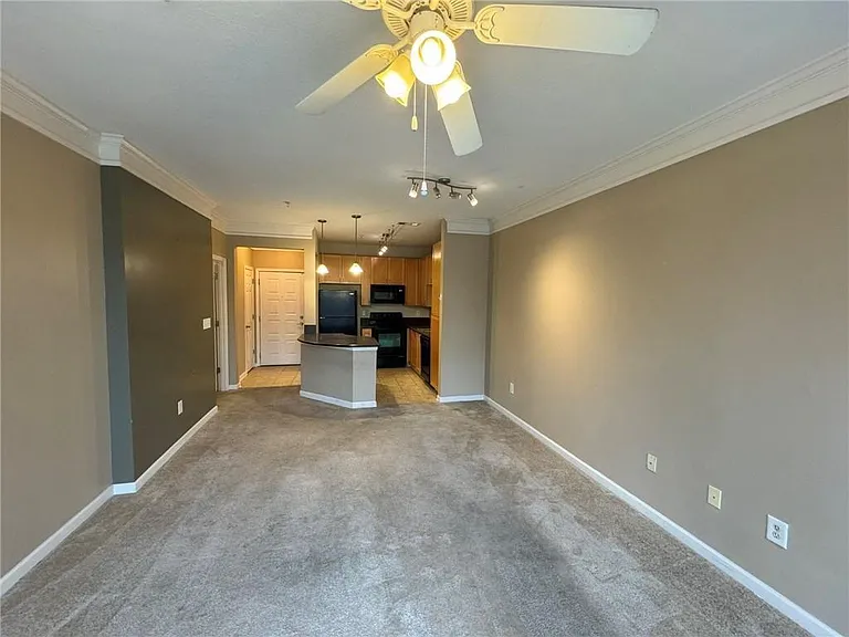 400 17th St NW #2205 — Photo 13