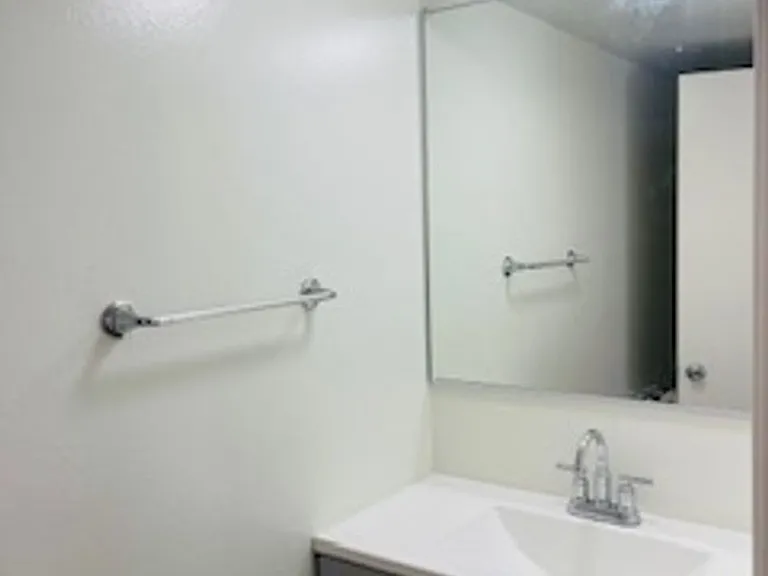 6442 Rostrata Ave — Photo 5