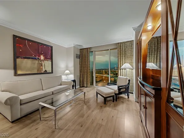 135 Harmon Ave #1020, Las Vegas, NV 89109
