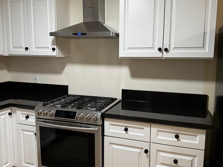 3520 Y St #2 — Photo 1