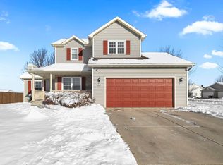 805 Violet Ln, Oregon, WI 53575
